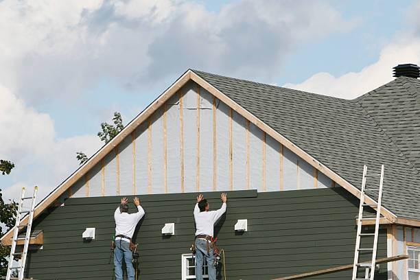 Professional Siding Contractor technician working in Plainfield, PA